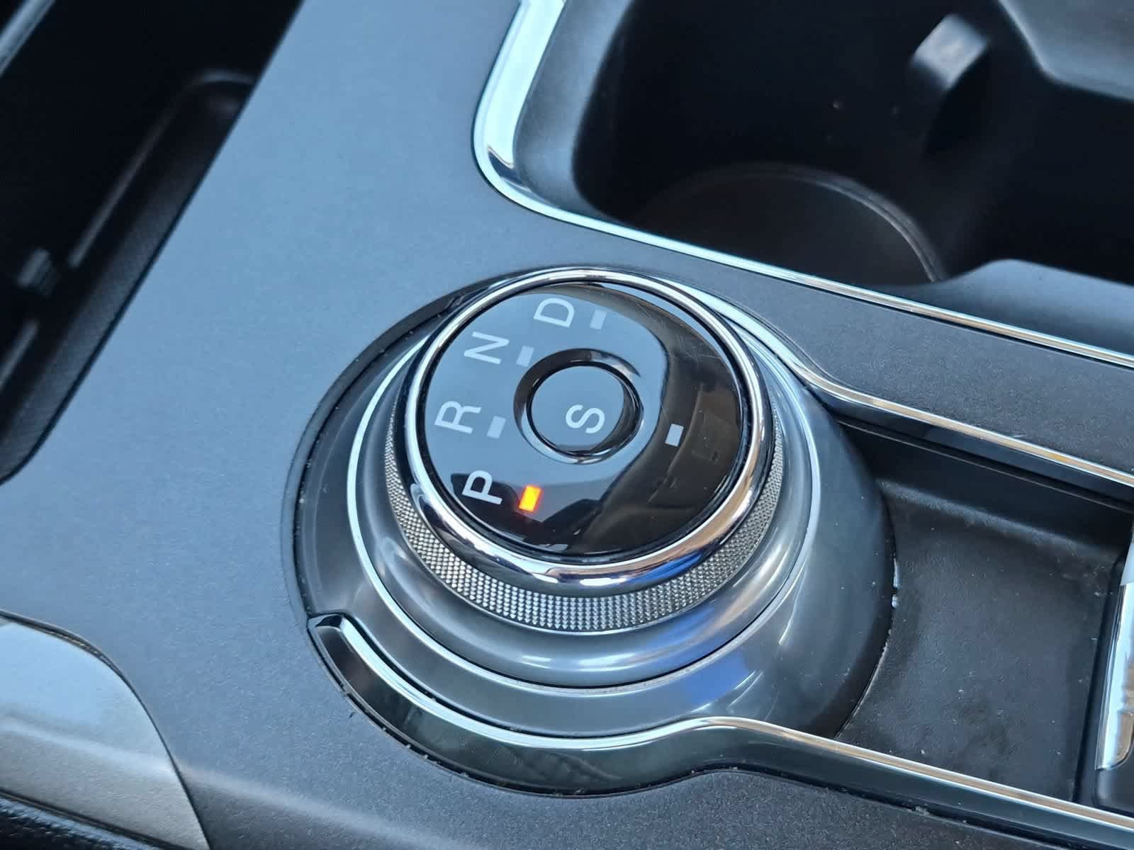 Used 2019 Ford Fusion SE FWD image 34