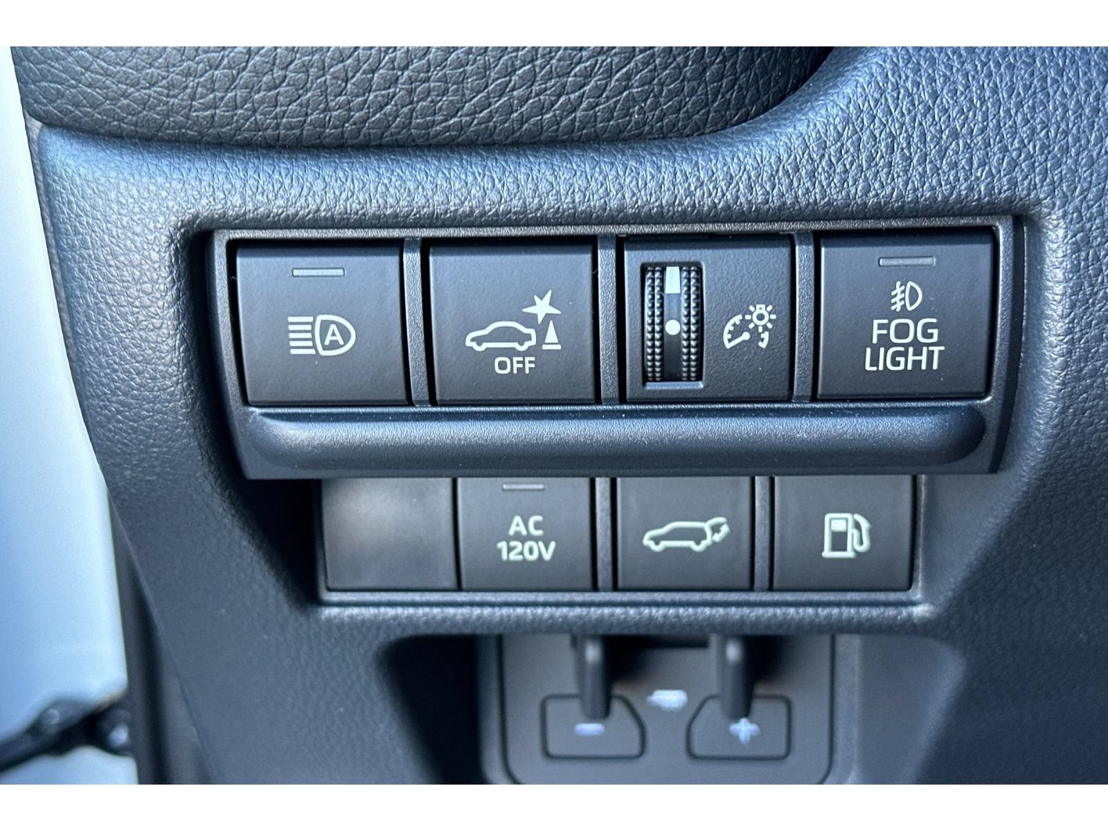 Certified 2027 Toyota Land Cruiser w/ Premium Package AWD/4WD image 32