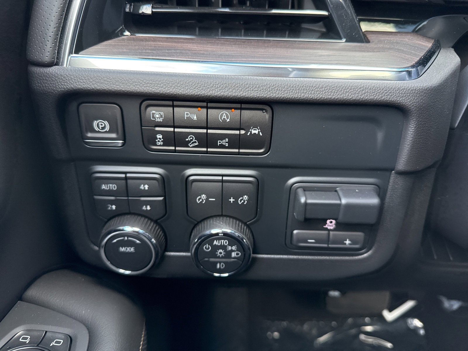 New 2025 Chevrolet Tahoe High Country image 40