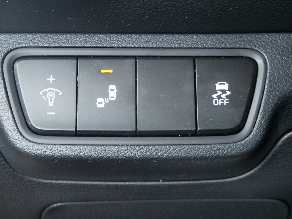 Used 2024 Kia Forte LXS w/ LXS Technology Package FWD image 27