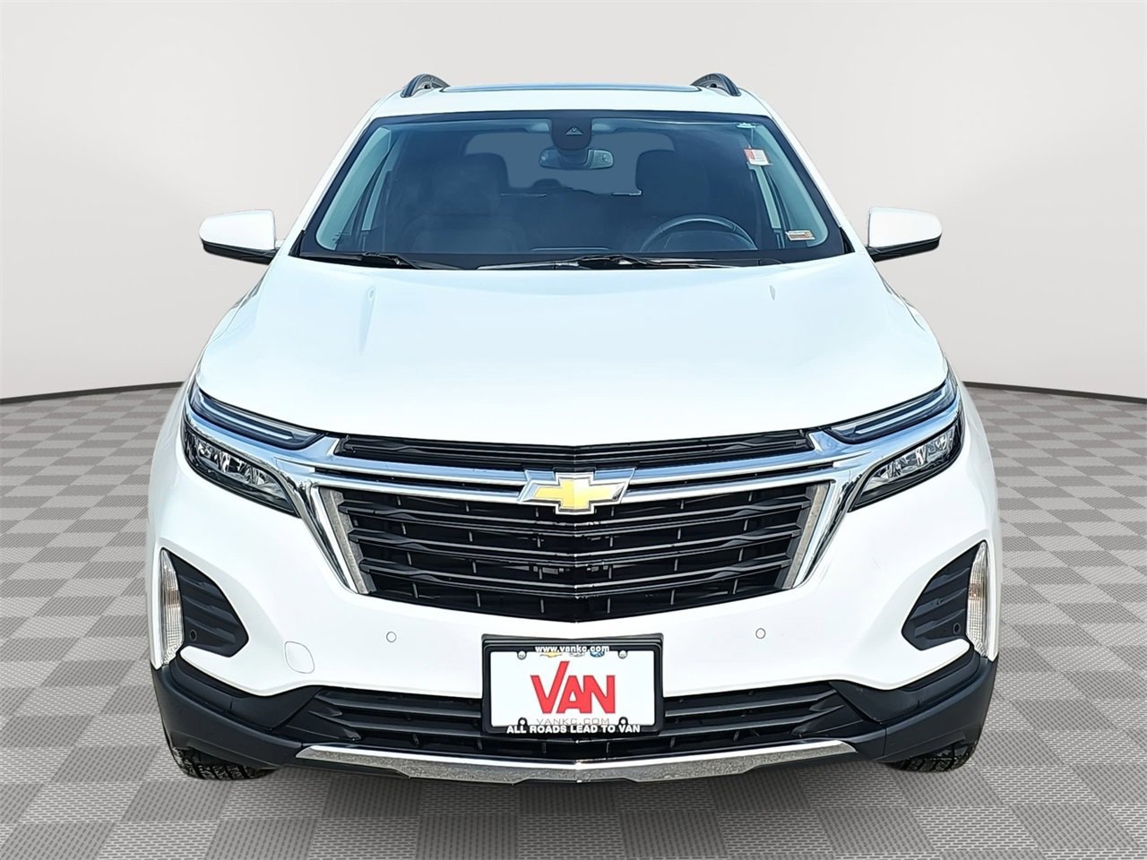Used 2023 Chevrolet Equinox LT image 2