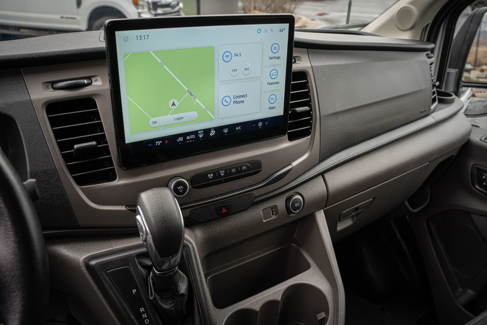 Used 2022 Ford Transit 350 XLT image 18