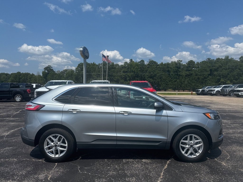 Used 2024 Ford Edge SEL image 19