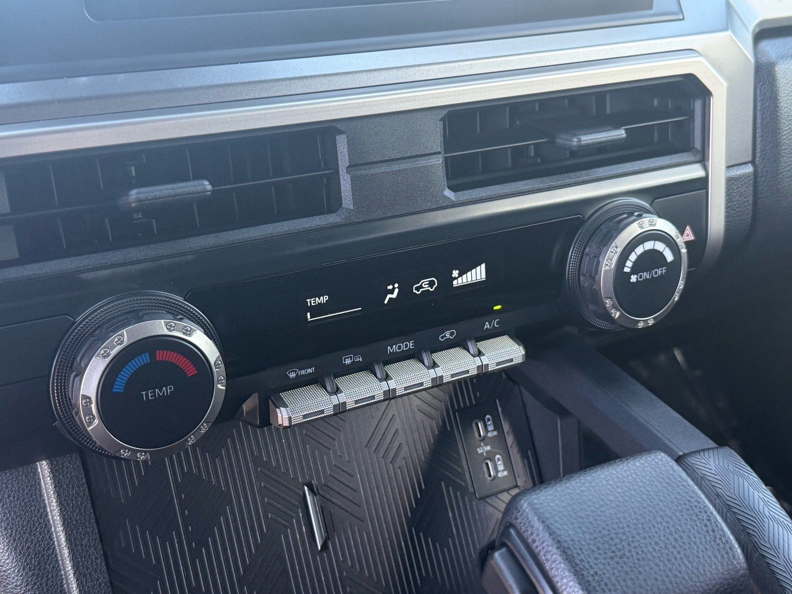 Used 2025 Toyota 4Runner SR5 RWD image 23