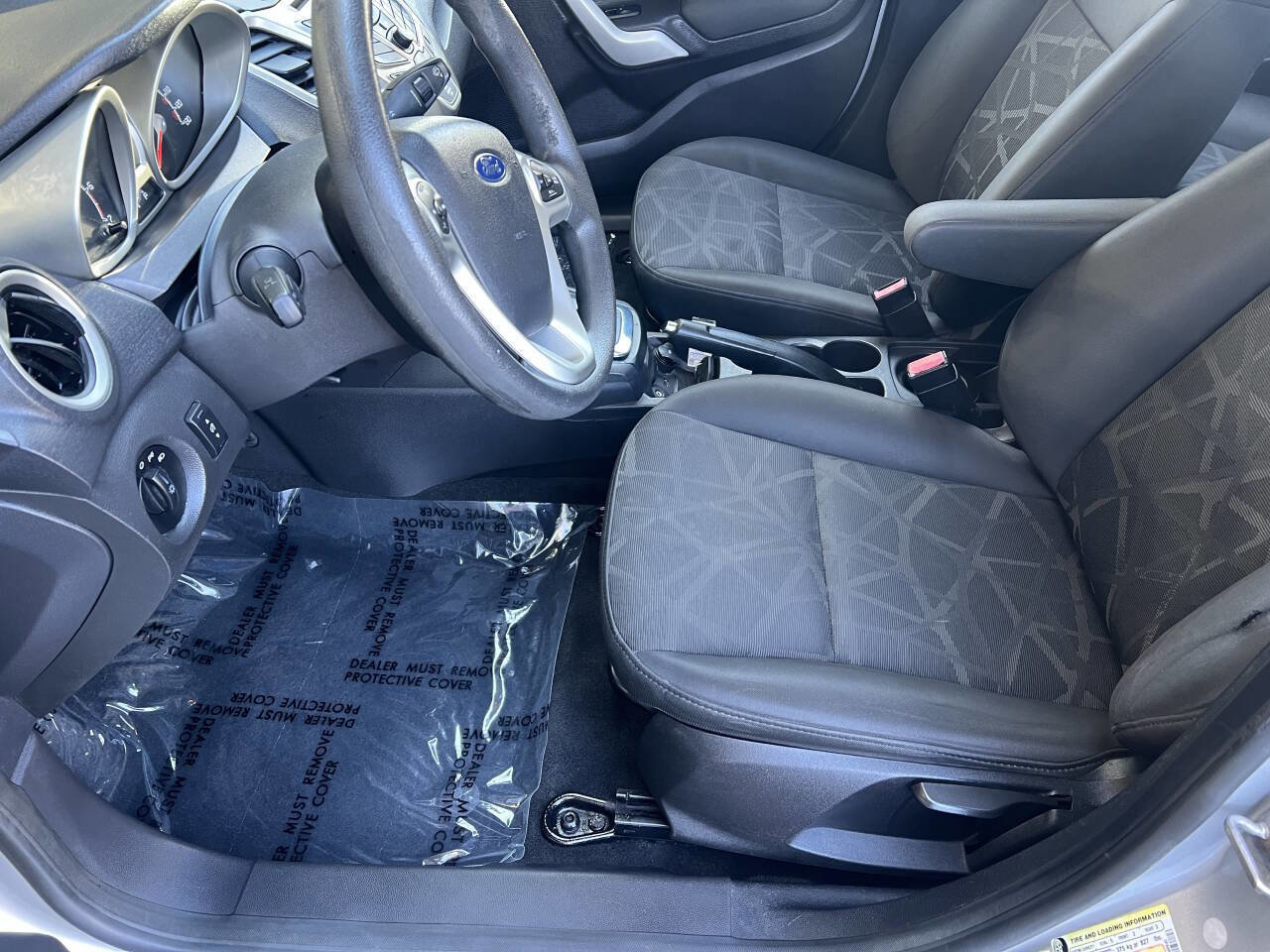 Used 2012 Ford Fiesta SE FWD image 9