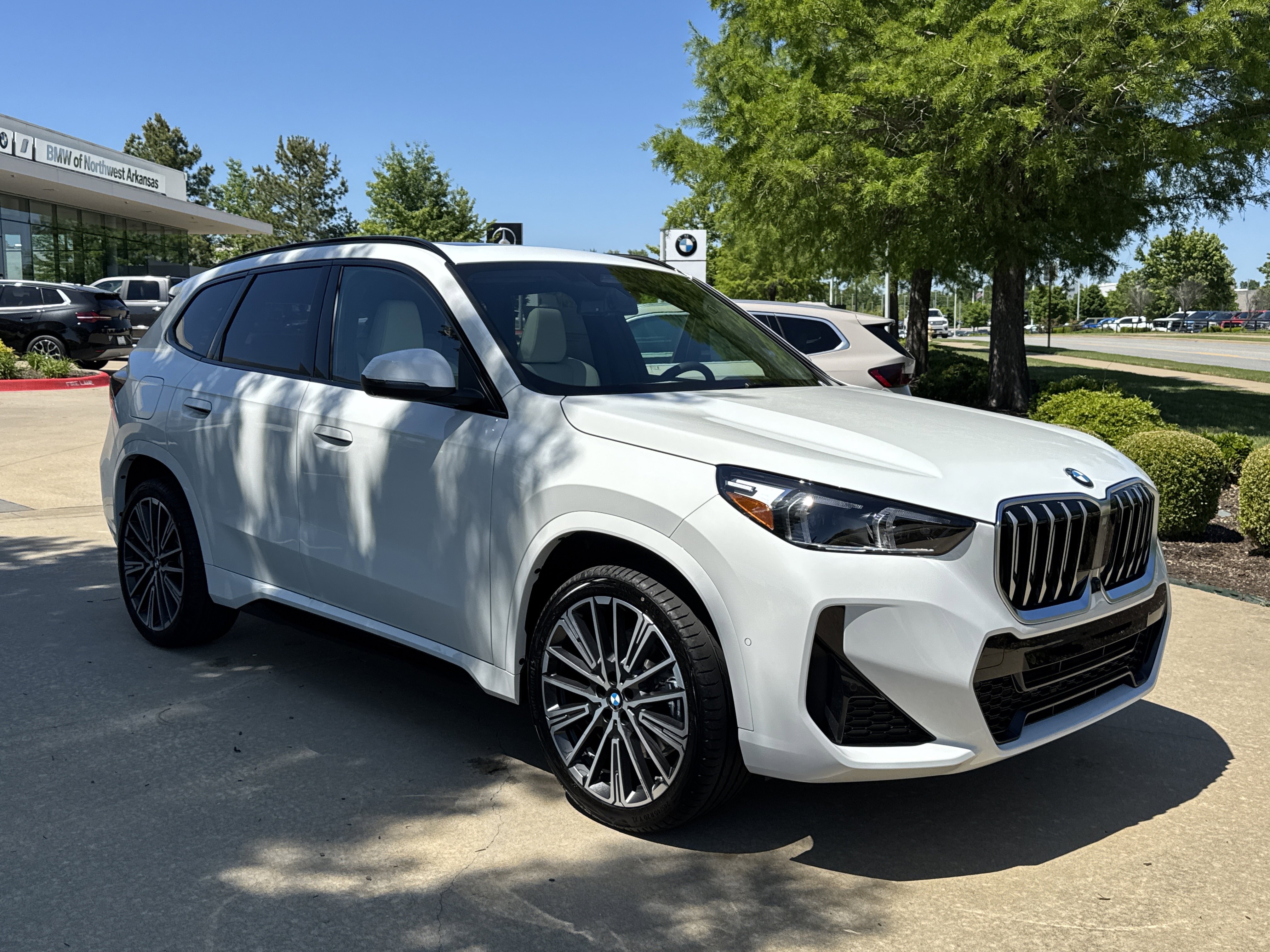 New 2026 BMW X1 xDrive28i AWD/4WD image 6