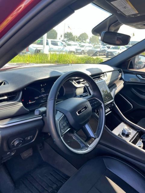 Used 2022 Jeep Grand Cherokee L Laredo AWD/4WD image 14