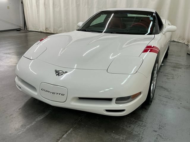 Used 2001 Chevrolet Corvette Convertible w/ Preferred Equipment Group2 RWD image 9