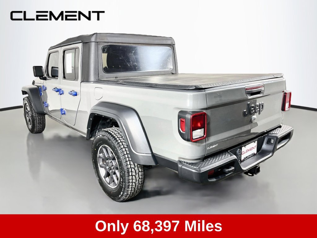 Used 2023 Jeep Gladiator Sport AWD/4WD image 9