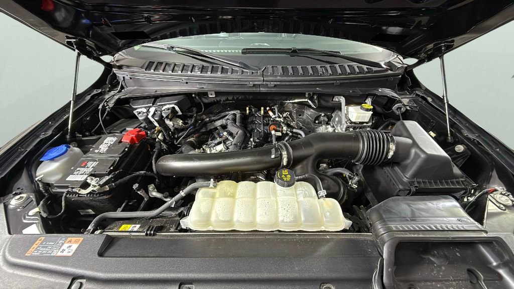 Used 2024 Ford Expedition Max XLT AWD/4WD image 30