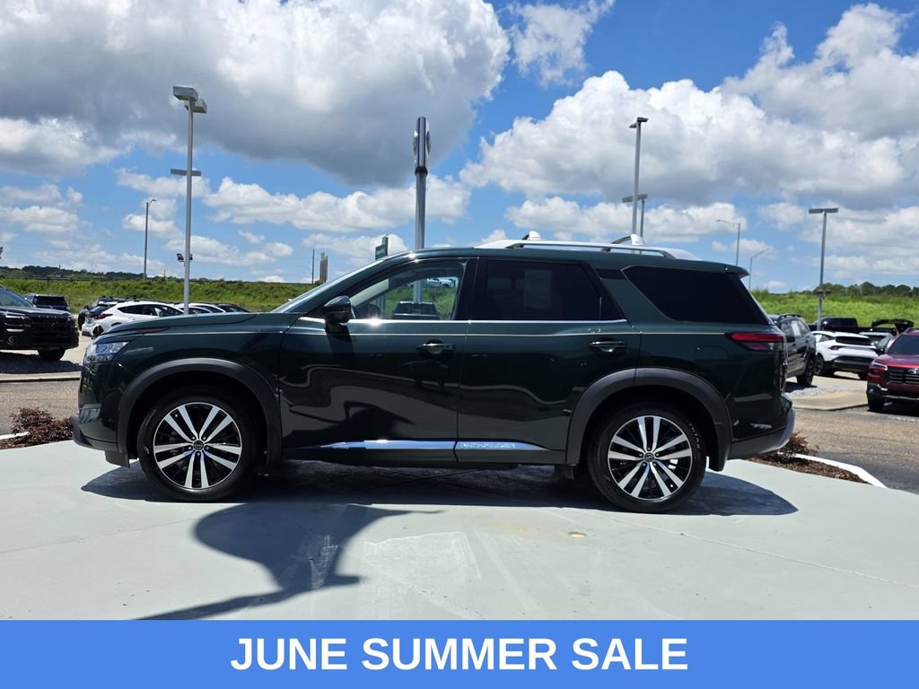 Used 2023 Nissan Pathfinder Platinum FWD image 6