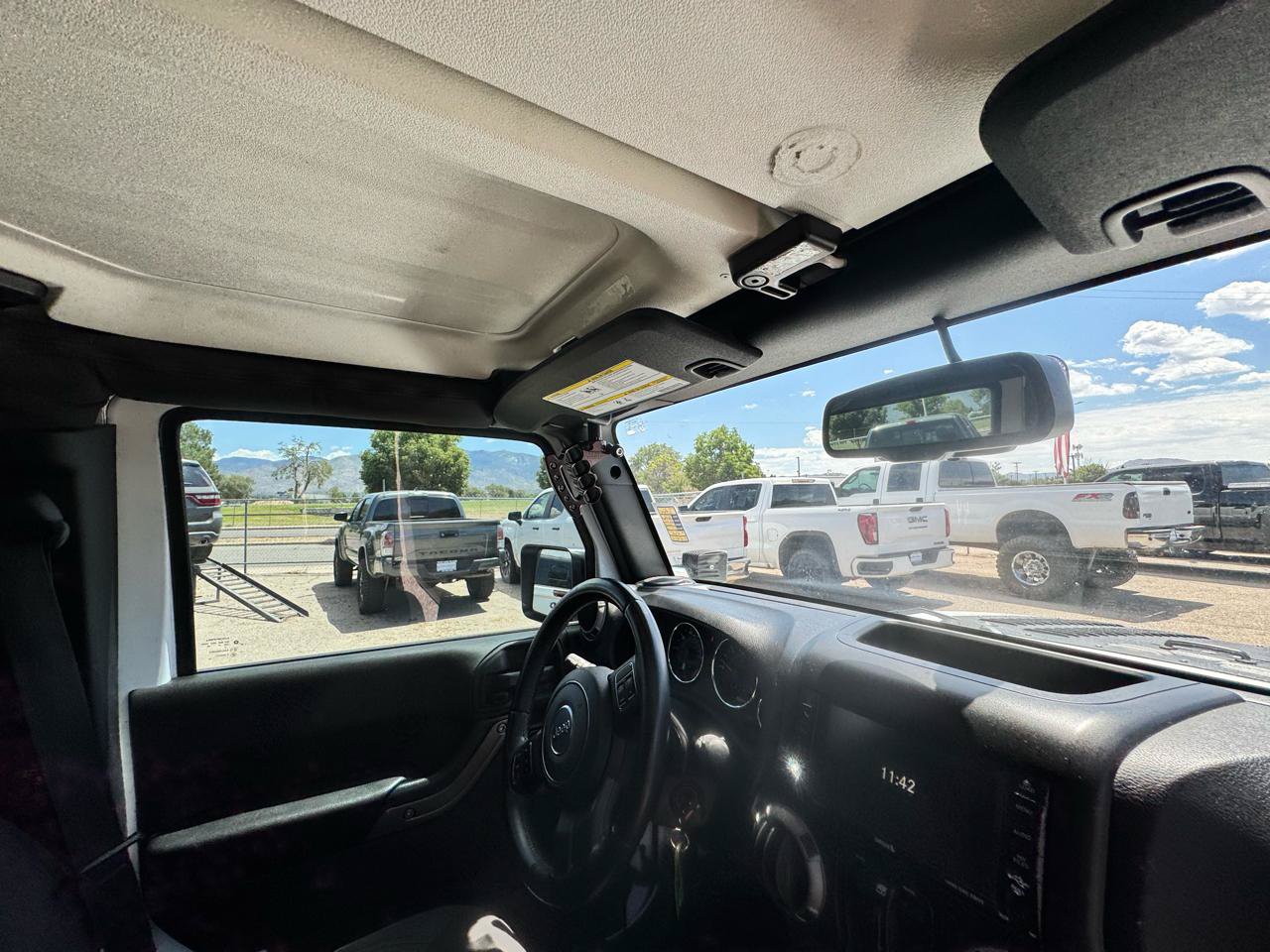 Used 2015 Jeep Wrangler Unlimited Sport w/ Quick Order Package 24S AWD/4WD image 25