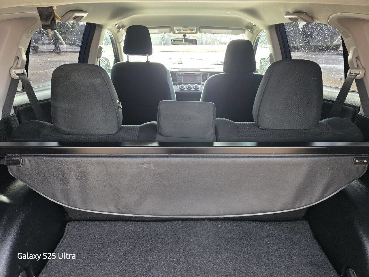 Used 2015 Toyota RAV4 LE FWD image 15