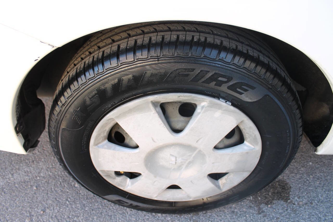 Used 2004 Mitsubishi Lancer ES image 17