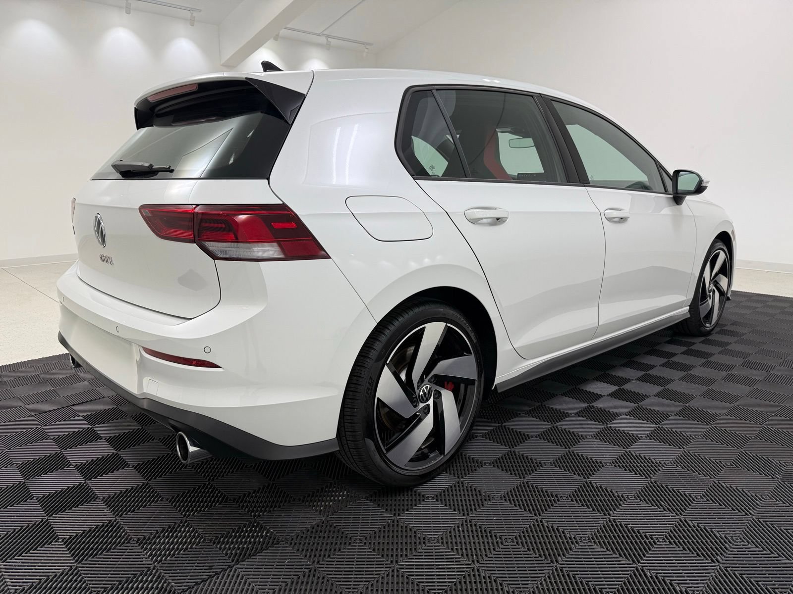 Used 2025 Volkswagen GTI 2.0T FWD image 7