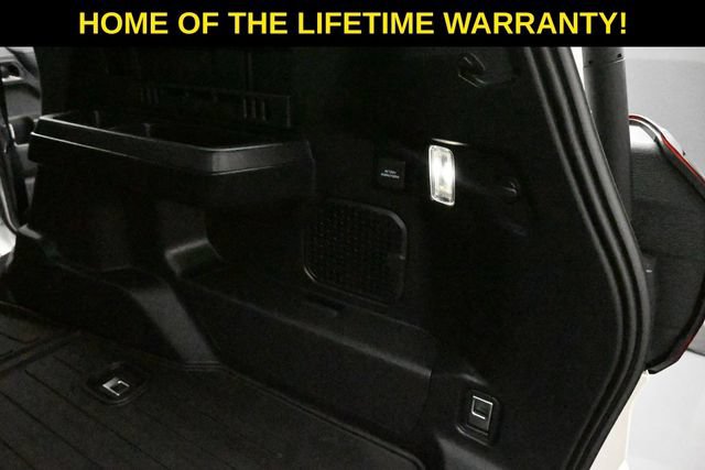 Used 2025 Toyota 4Runner Limited AWD/4WD image 37