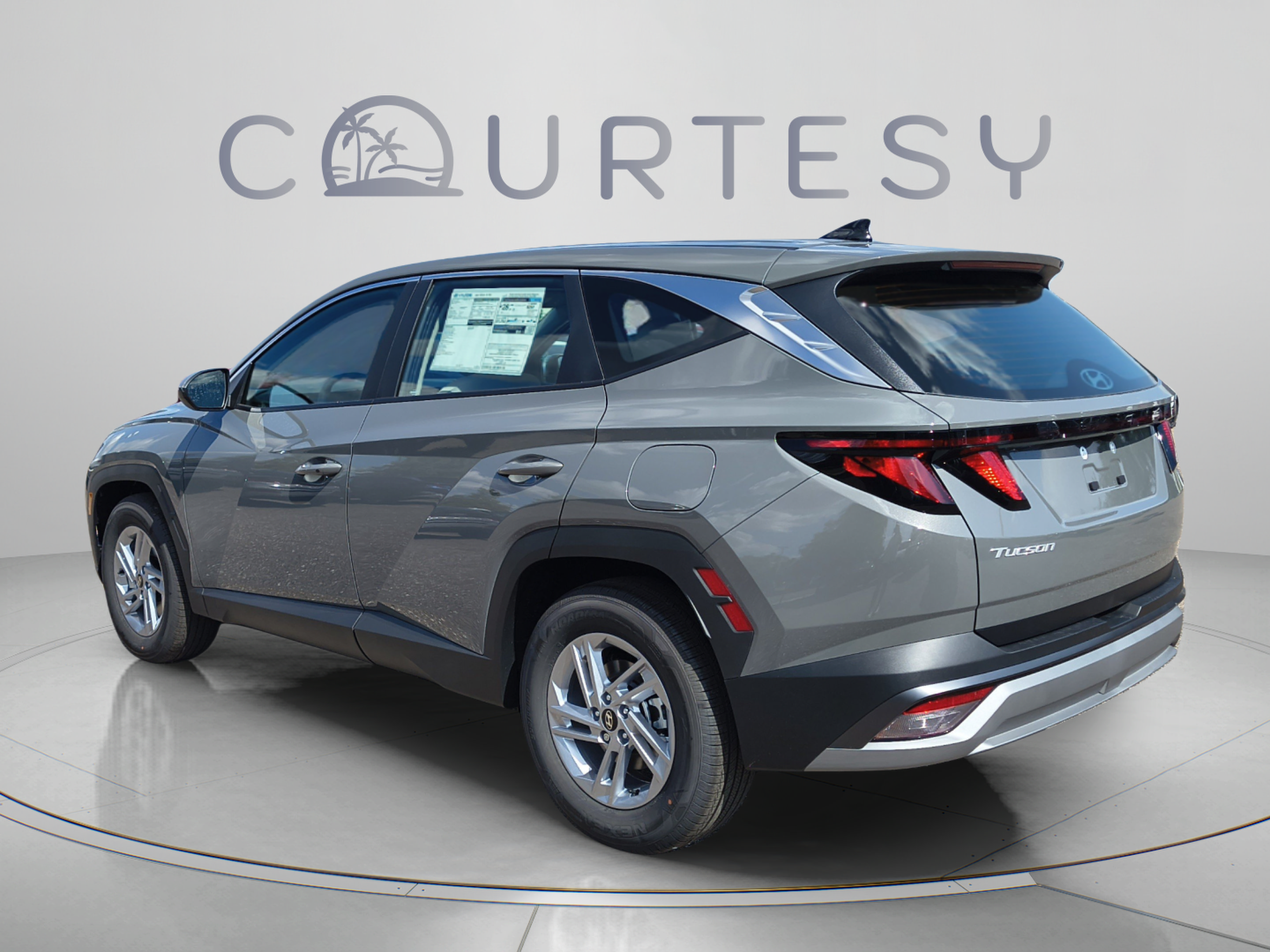 New 2026 Hyundai Tucson SE FWD image 3