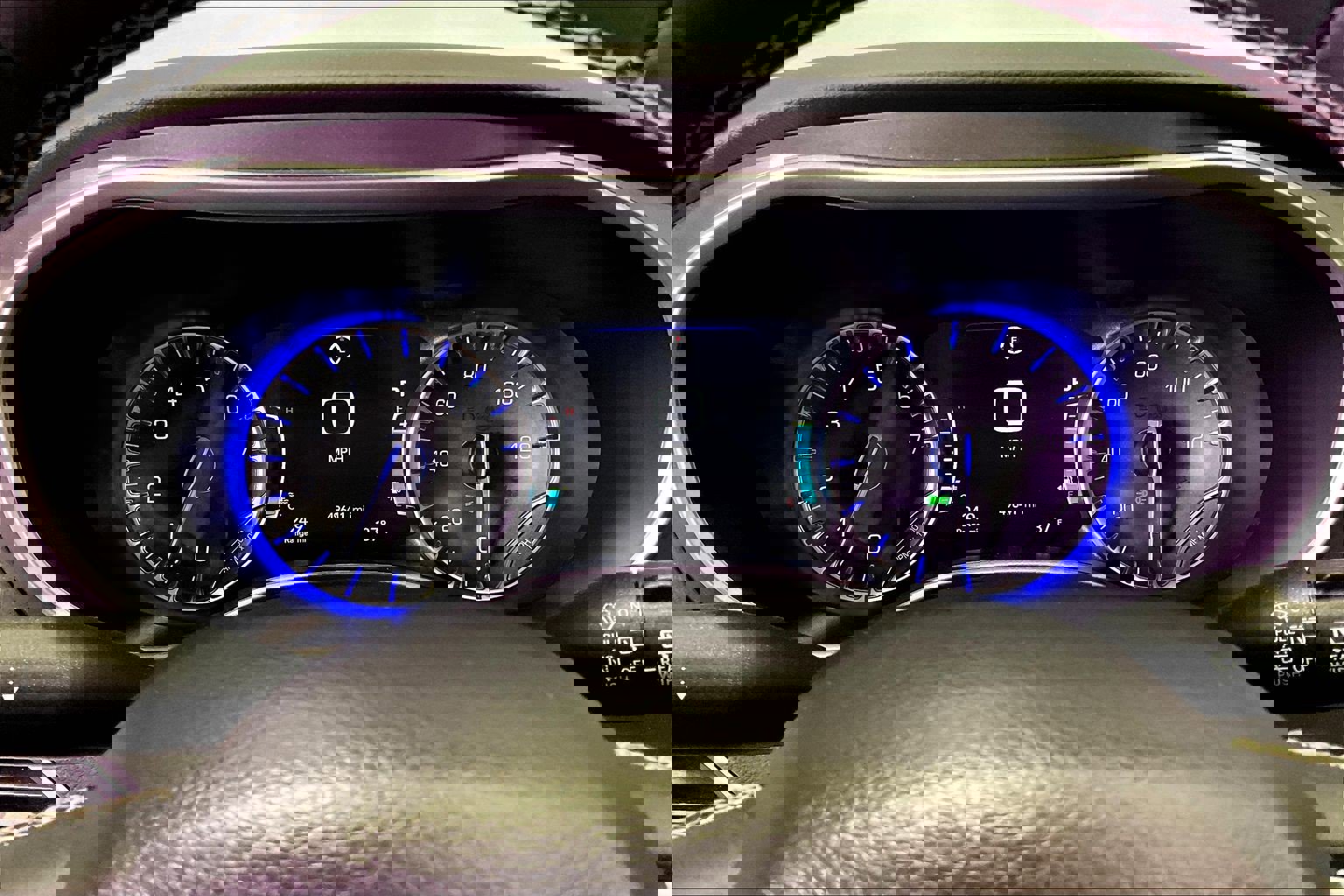 Used 2024 Chrysler Pacifica Touring-L image 13