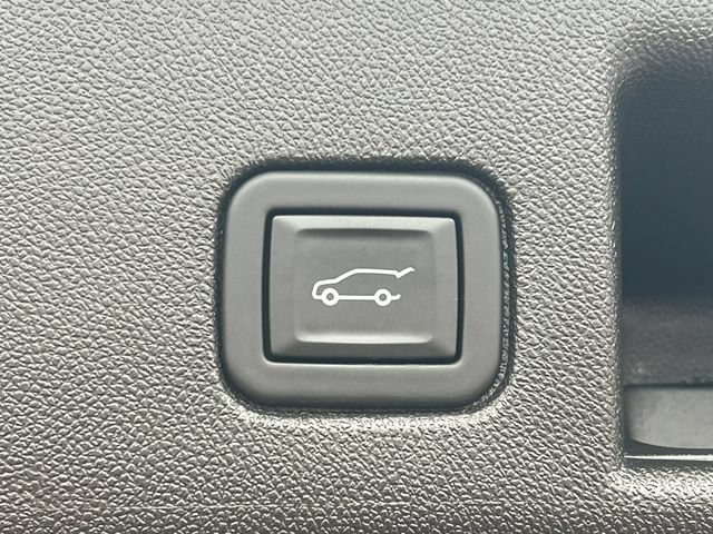 Used 2024 Chevrolet Equinox LT w/ LPO, Floor Liner Package AWD/4WD image 31