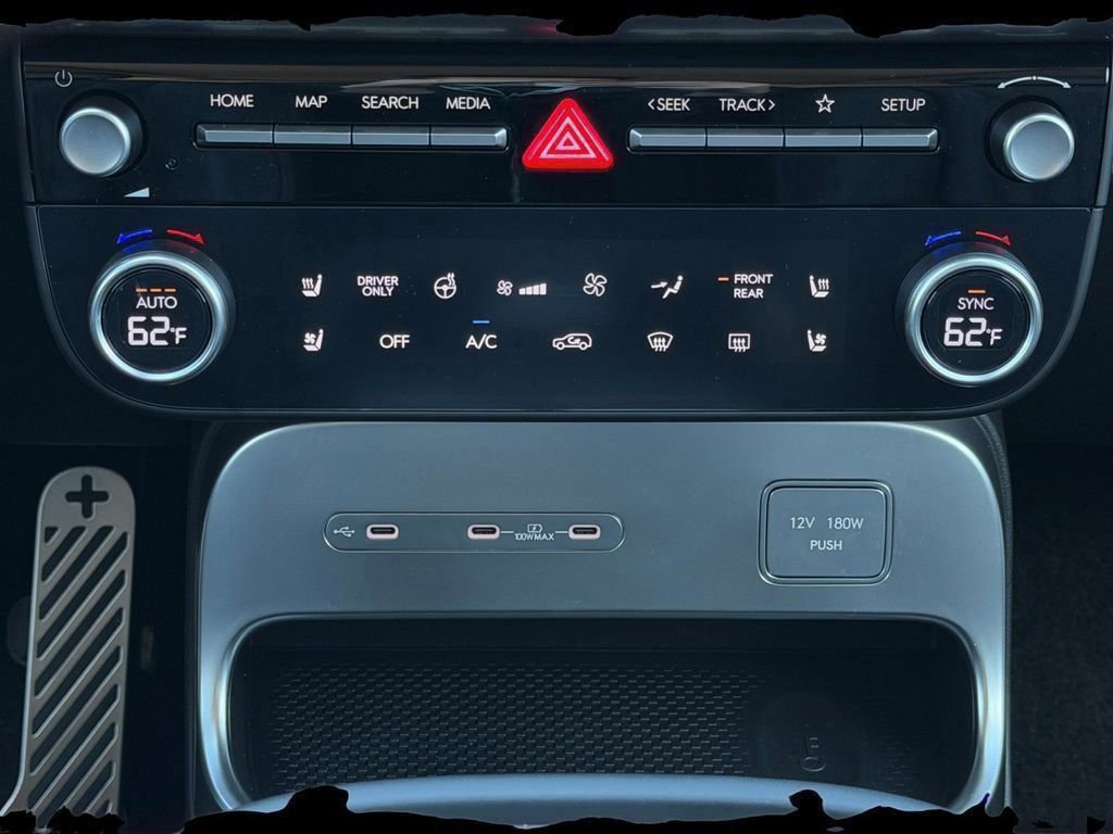 New 2026 Hyundai Ioniq 9 Calligraphy image 10