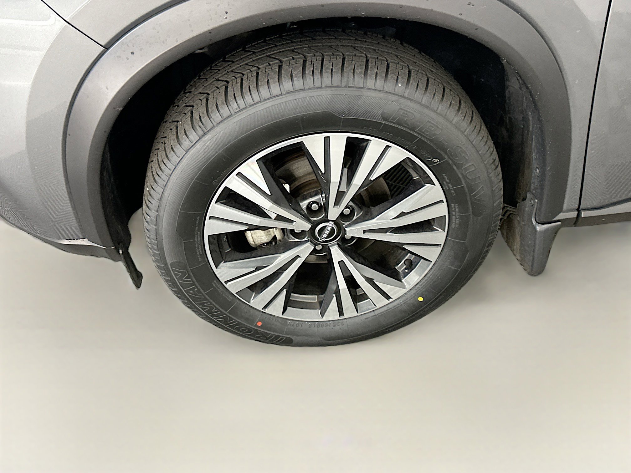Used 2023 Nissan Rogue SV AWD/4WD image 11