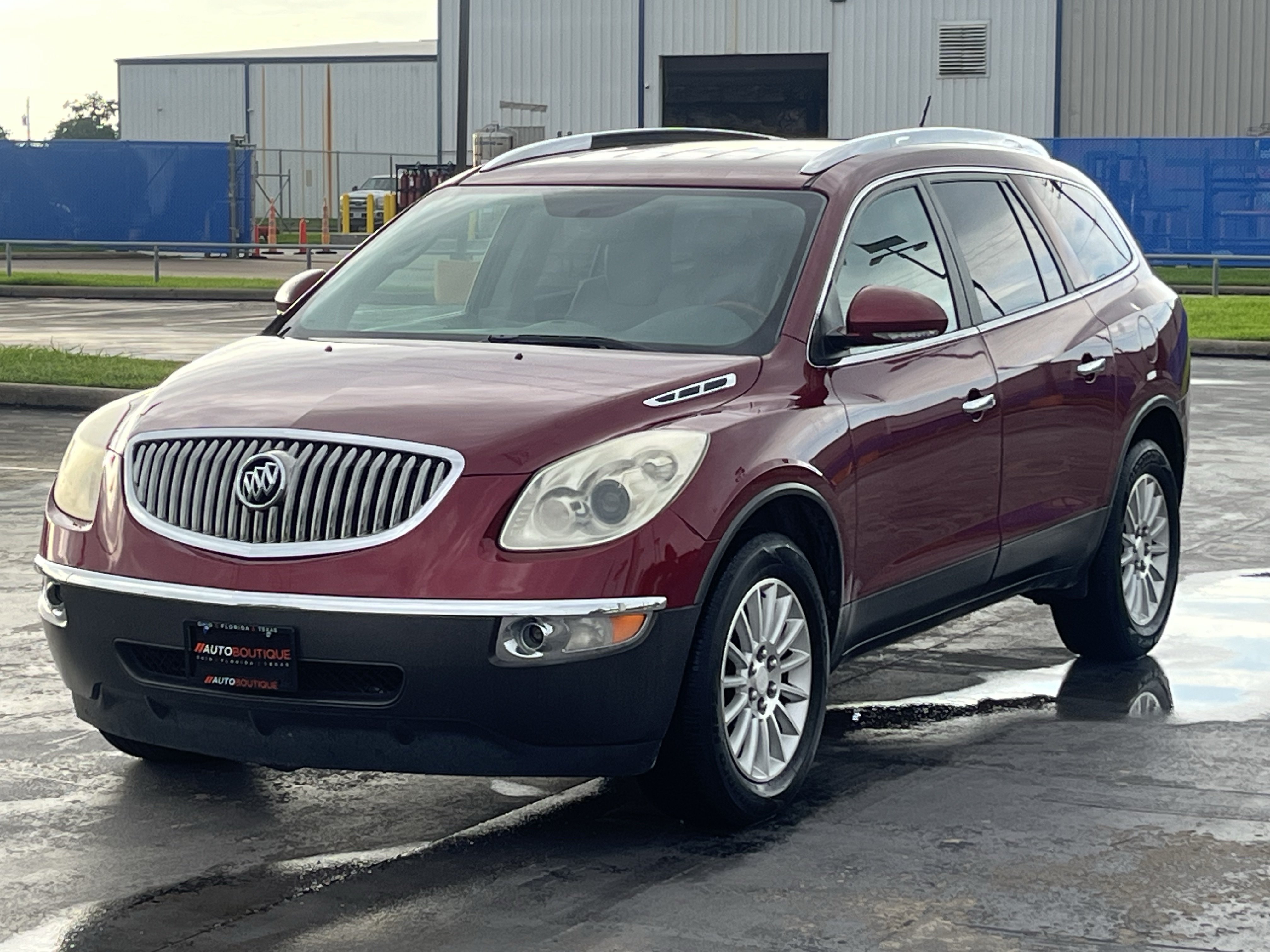 Used 2011 Buick Enclave CXL FWD image 5