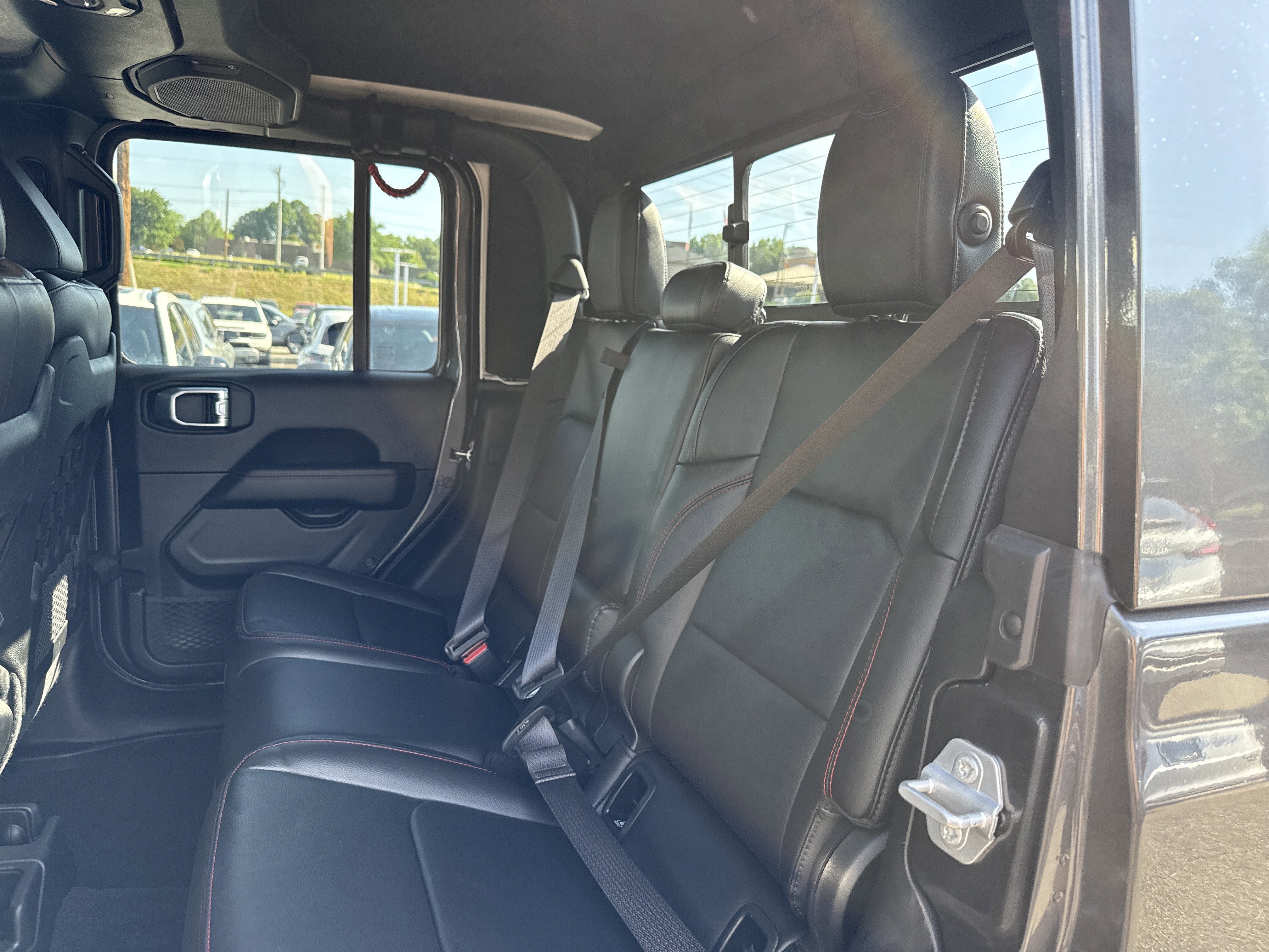 Used 2023 Jeep Gladiator Rubicon w/ LED Lighting Group AWD/4WD image 26