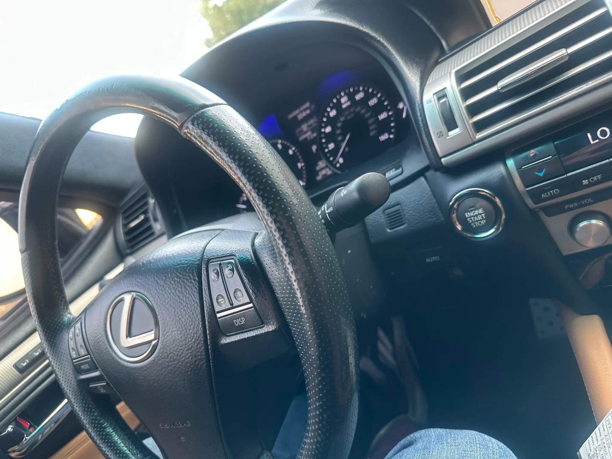 Used 2016 Lexus LS 460 image 38