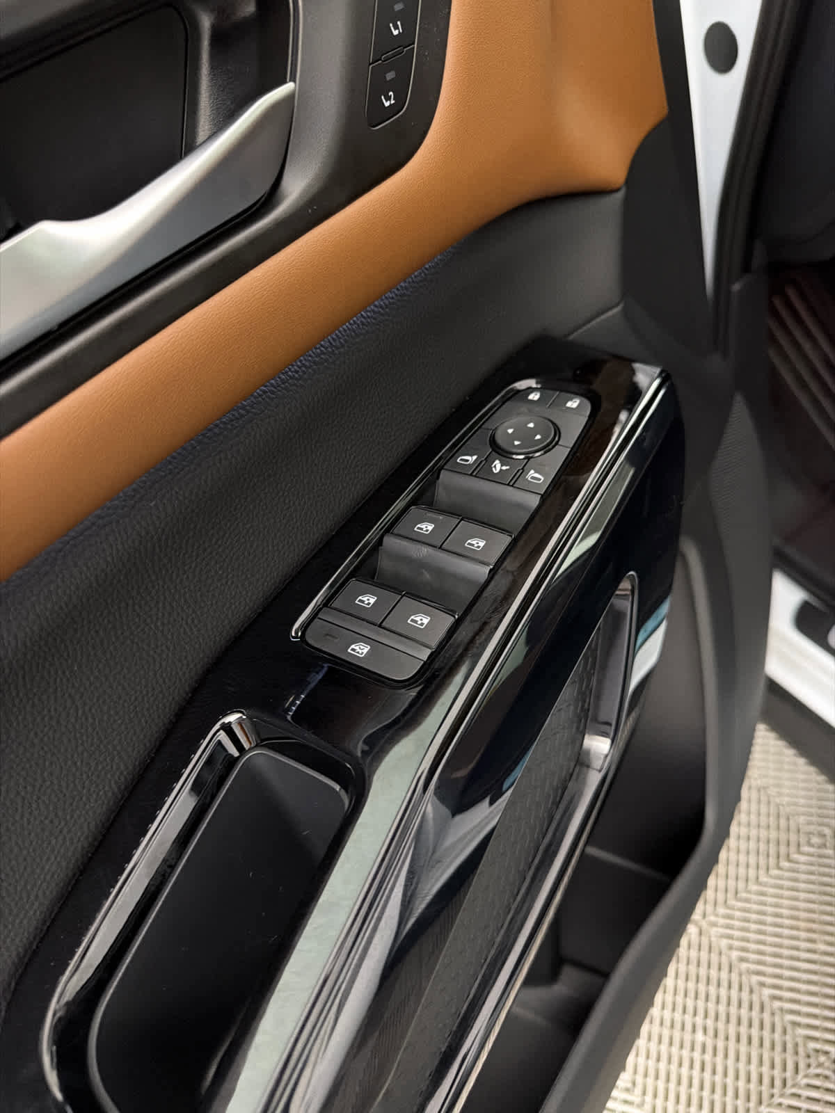 New 2026 Nissan Pathfinder Platinum w/ Cargo Package image 24