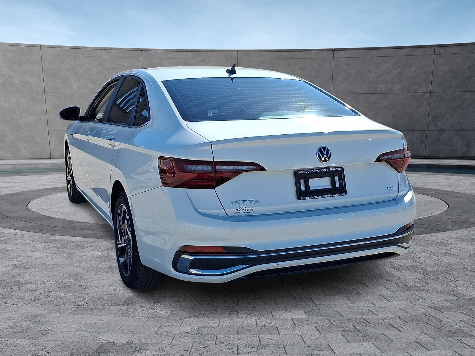 Used 2024 Volkswagen Jetta SEL FWD image 8