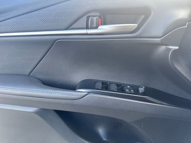 Used 2025 Toyota Camry XSE image 19