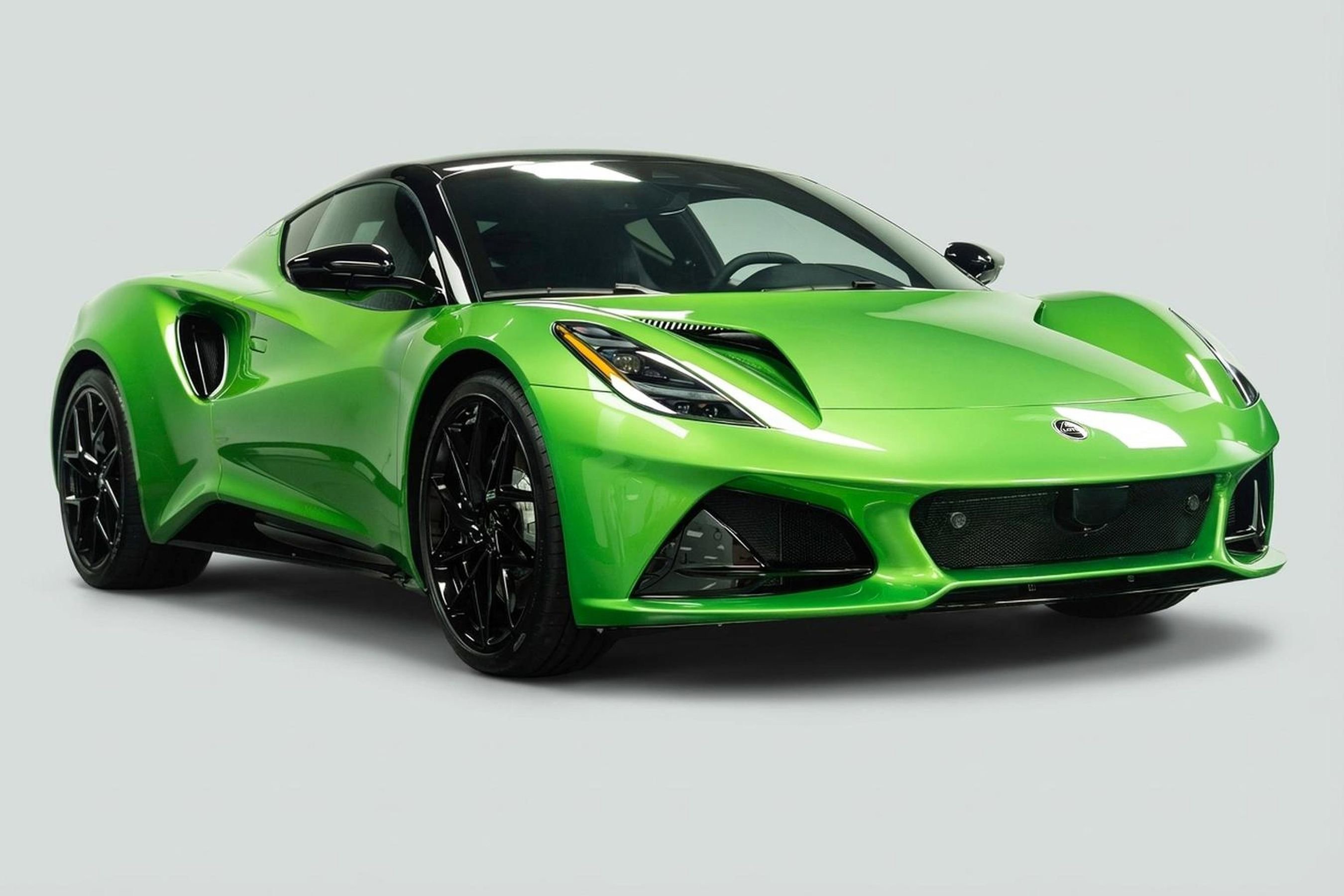 New 2026 Lotus Emira SE image 10