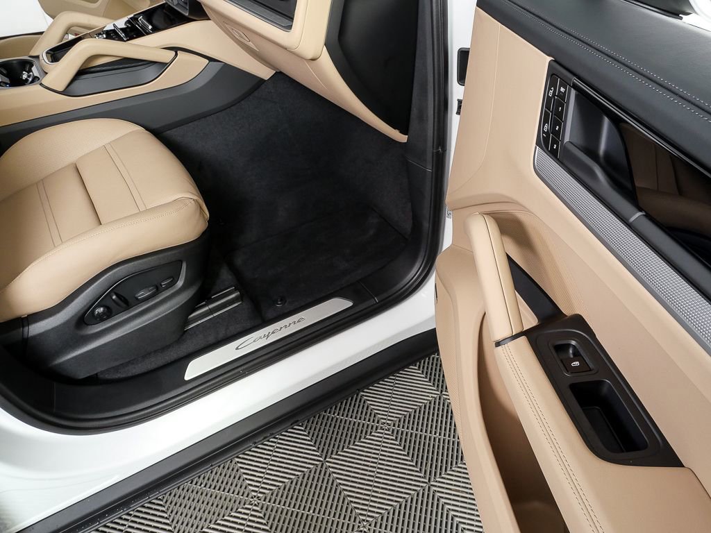 New 2026 Porsche Cayenne image 27