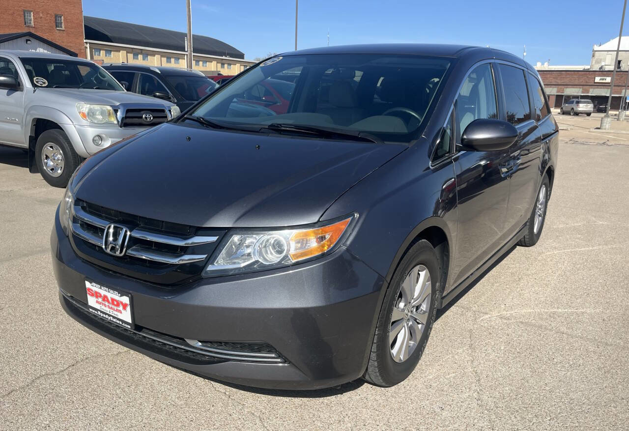 Used 2017 Honda Odyssey SE image 4