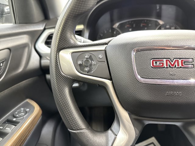 Used 2022 GMC Acadia SLE image 17
