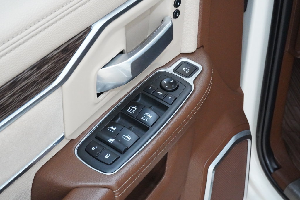 Used 2021 RAM 3500 Laramie AWD/4WD image 29