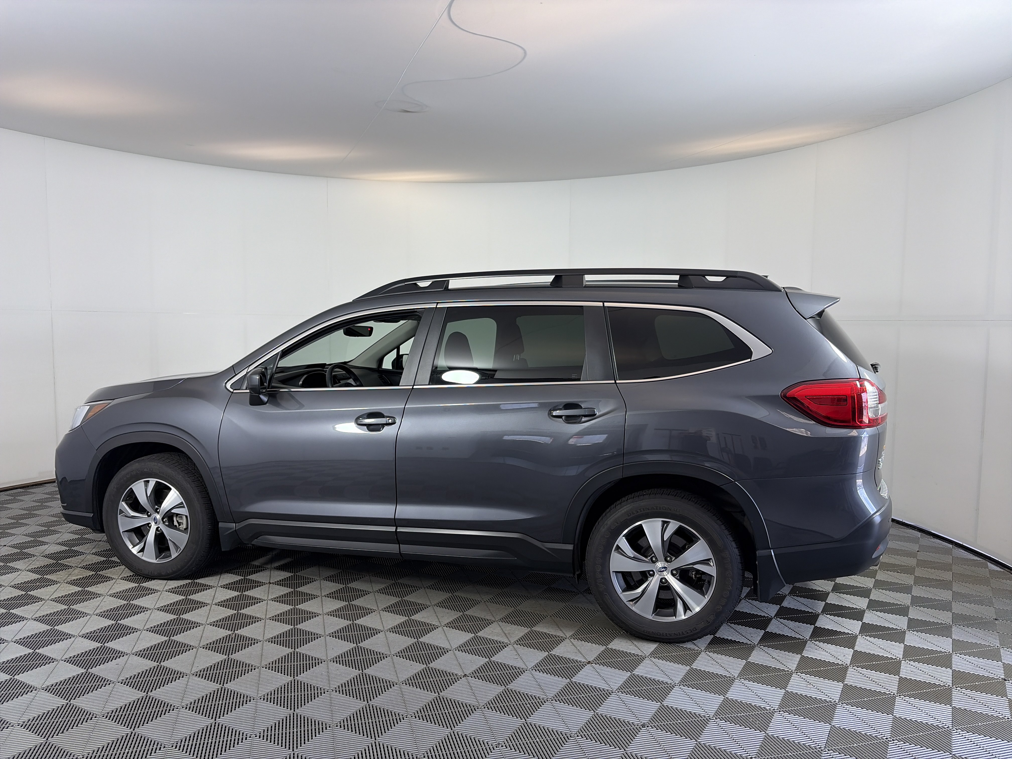 Used 2019 Subaru Ascent Premium w/ Popular Package #4 AWD/4WD image 9