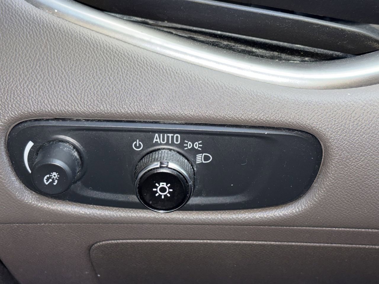 Used 2025 Chevrolet Malibu LS FWD image 26