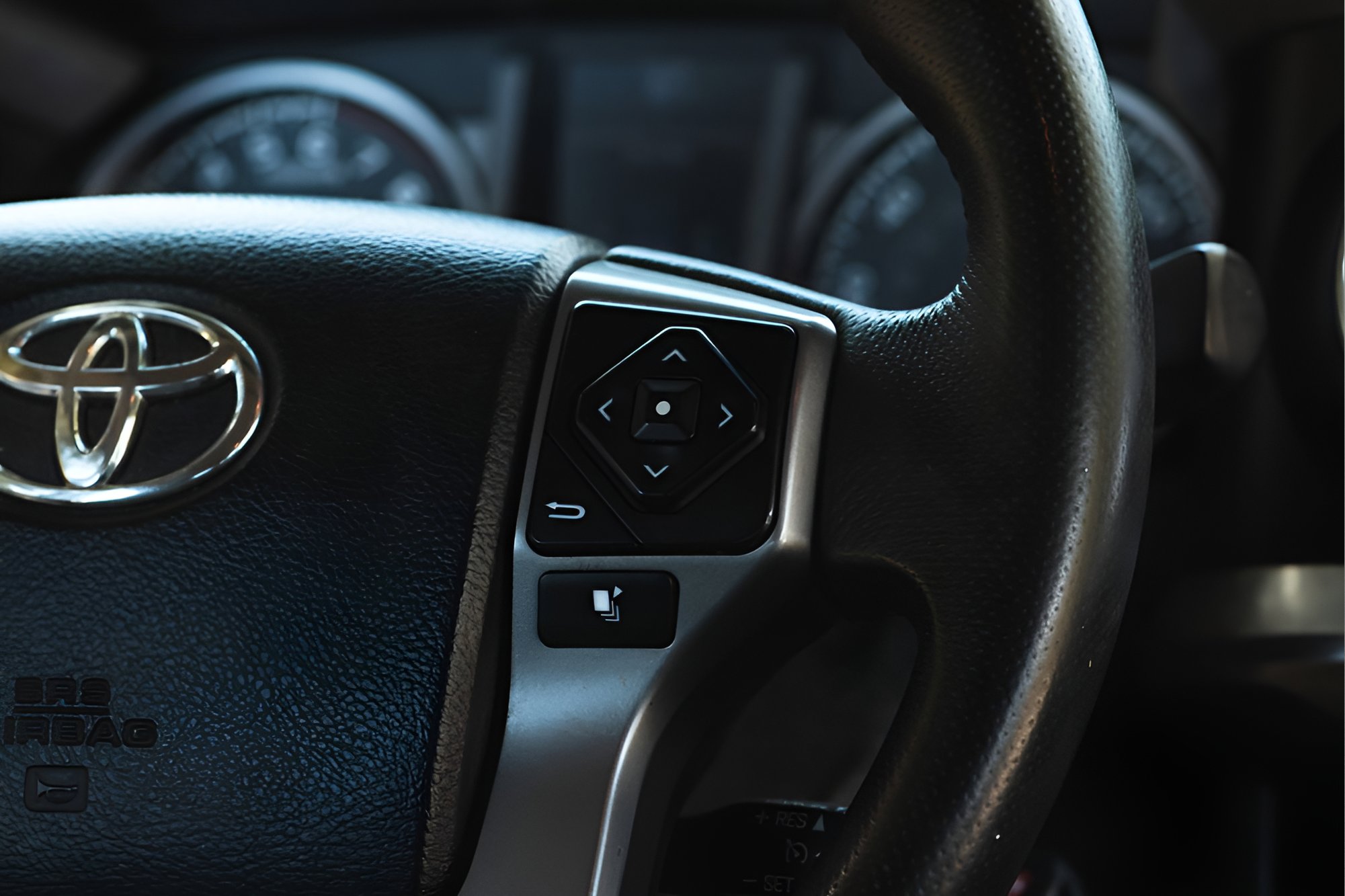 Used 2017 Toyota Tacoma SR5 w/ Tow Package image 28