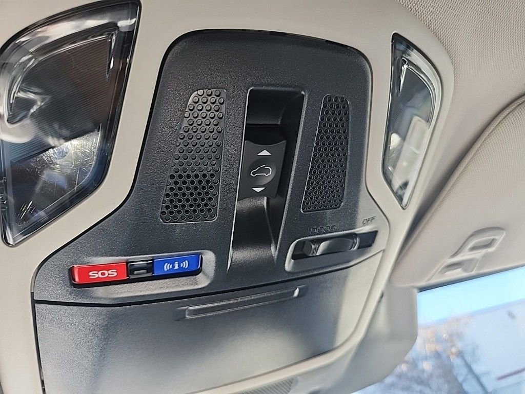 Used 2025 Subaru Crosstrek 2.5i Wilderness w/ Wilderness Package image 11