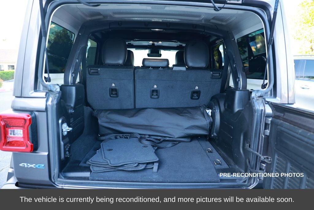 Used 2021 Jeep Wrangler Unlimited Sahara w/ Cold Weather Group image 39