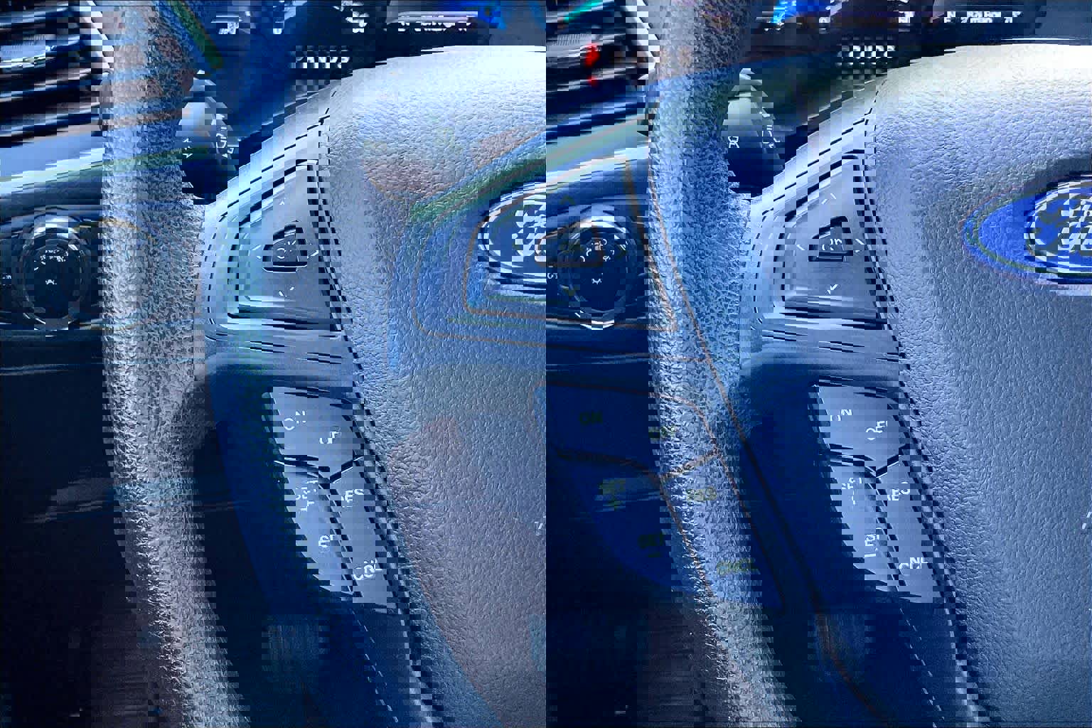 Certified 2023 Ford Edge SE image 24