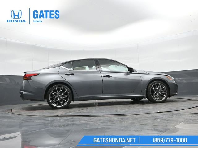 Used 2023 Nissan Altima 2.0 SR image 34