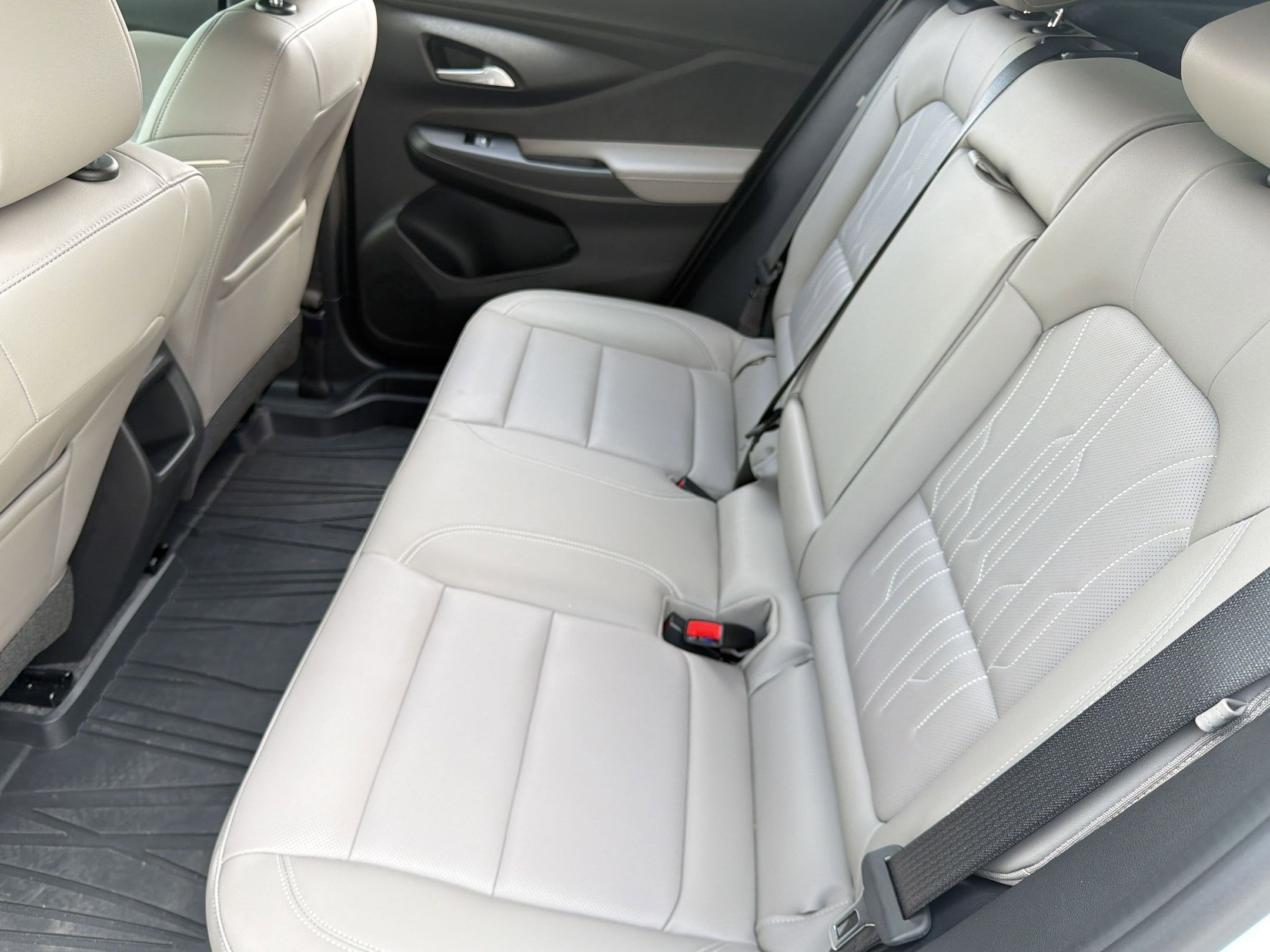 Used 2025 Buick Envista Avenir image 26