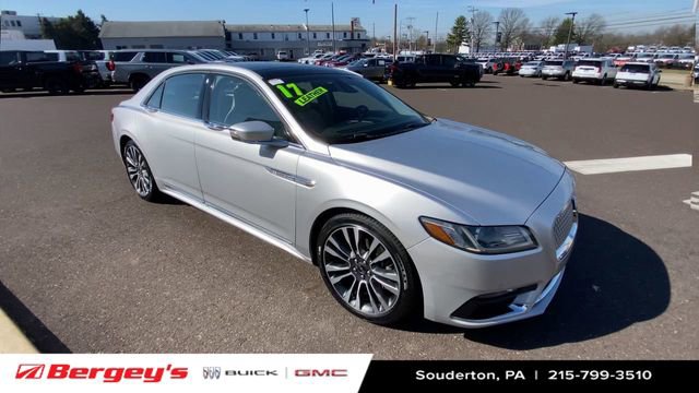 Used 2017 Lincoln Continental Reserve w/ Climate Package image 2