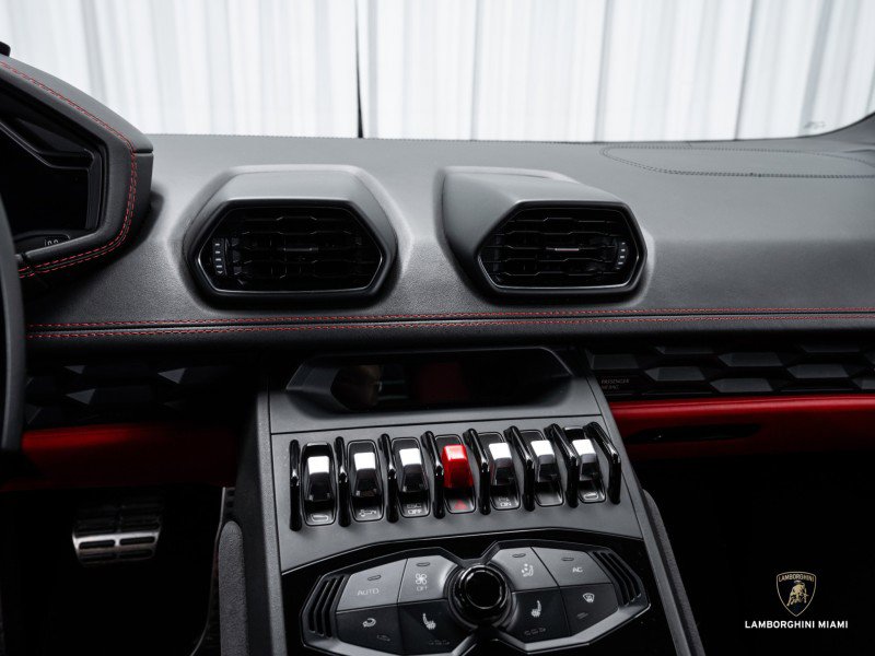 Used 2017 Lamborghini Huracan LP 610-4 image 28
