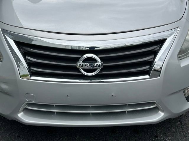 Used 2015 Nissan Altima 2.5 S w/ Power Driver Seat Package FWD image 9