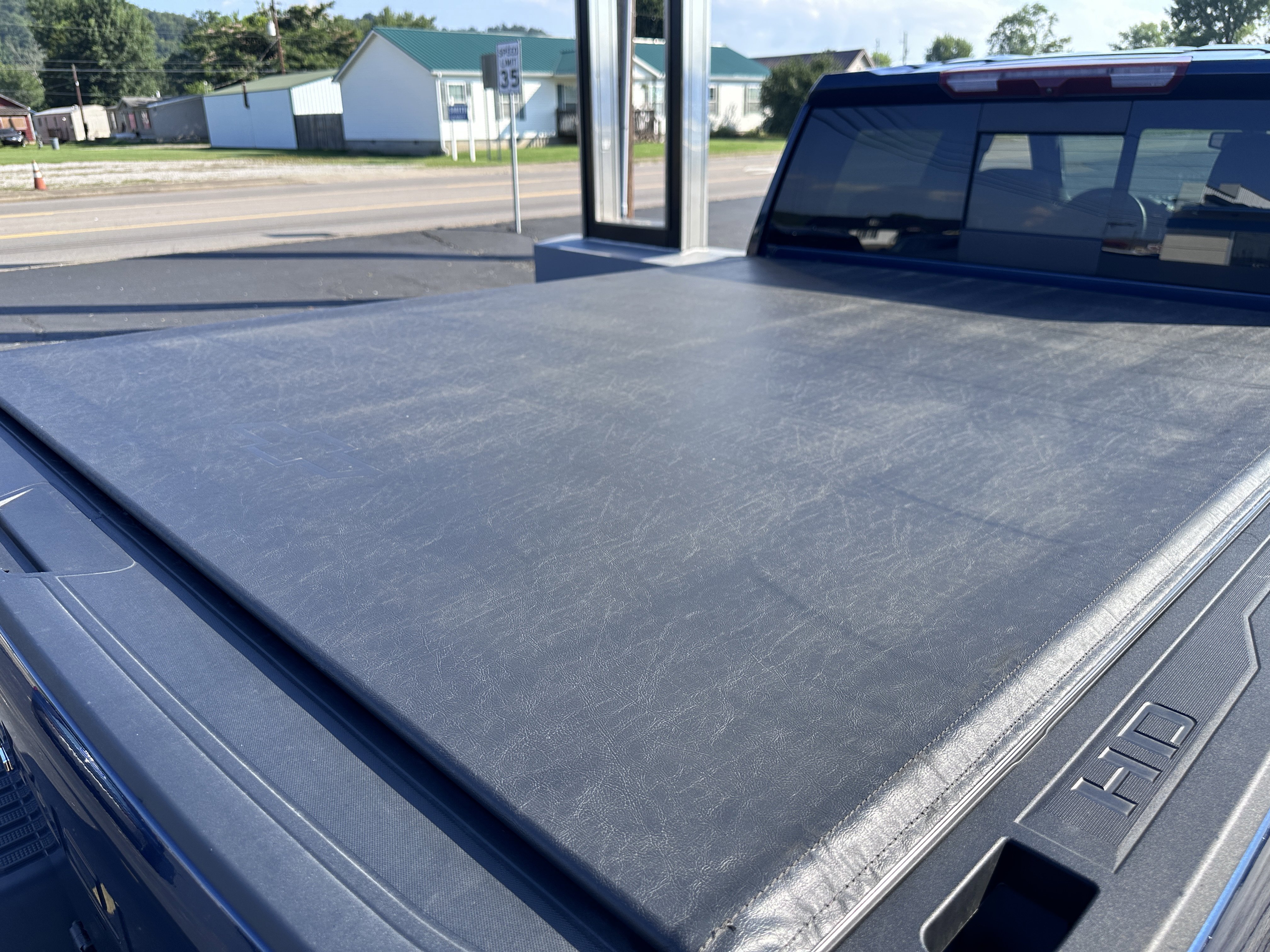 Used 2023 Chevrolet Silverado 2500 High Country image 11