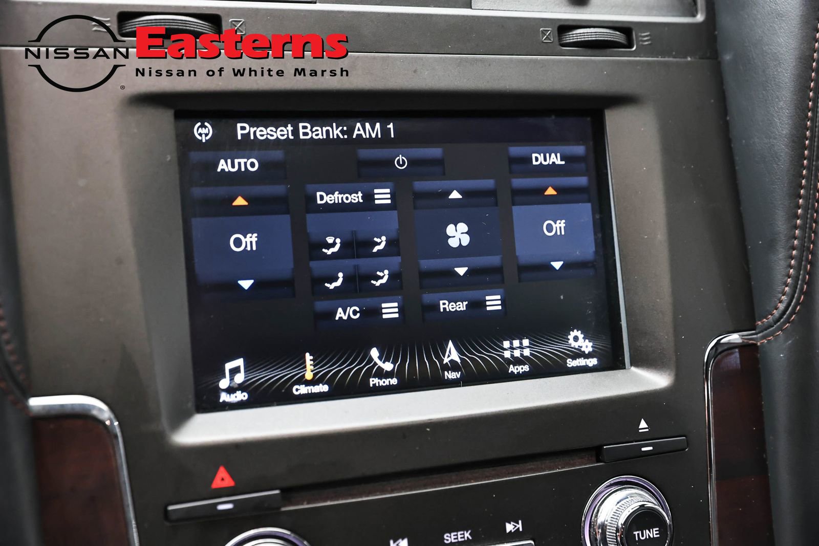 Used 2016 Lincoln Navigator Reserve AWD/4WD image 13