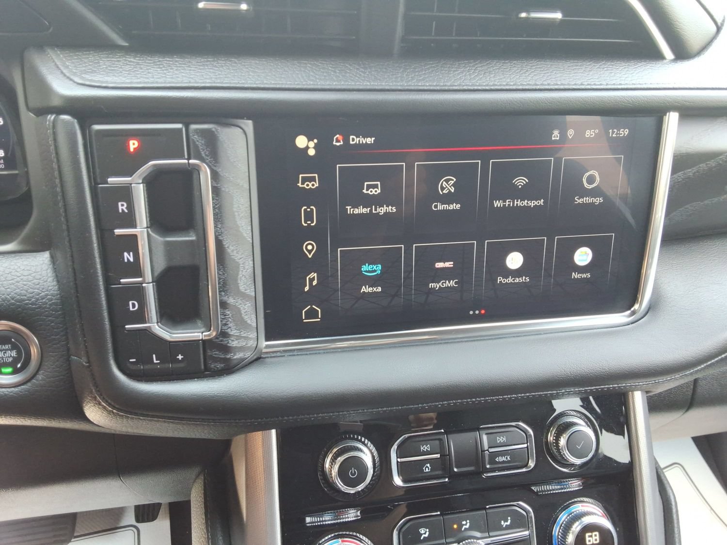 Used 2024 GMC Yukon XL Denali AWD/4WD image 15